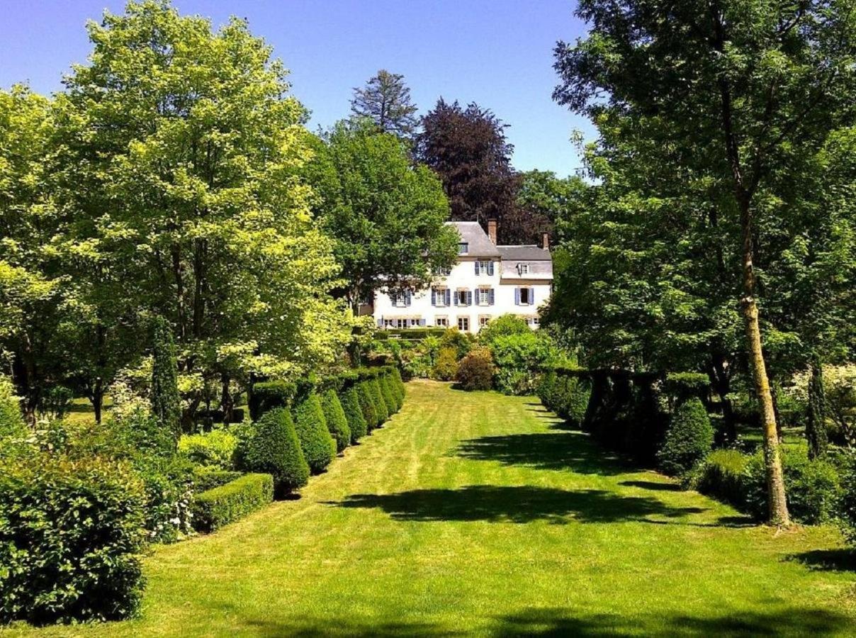 Villa Le Charme Mézilles Exterior foto